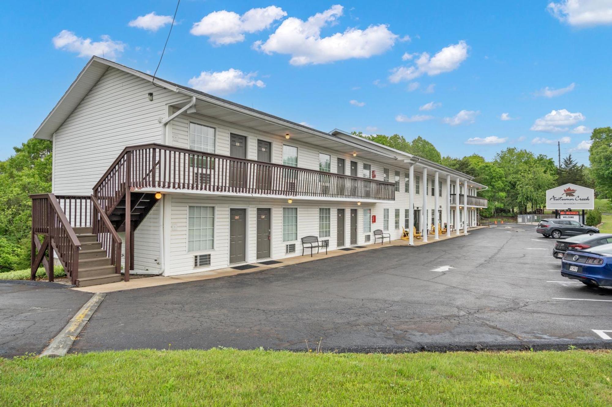 Мотель Autumn Creek Branson Indian Point Экстерьер фото